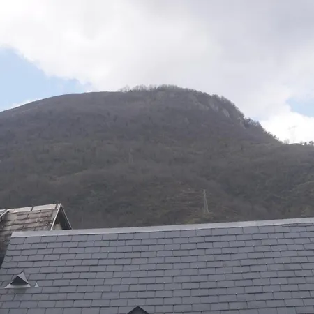 Apartment Reines Des Pyrenees, T2, Entier, Centre Luchon, Wifi, Casier A Skis, Ascenseur Bagnères-de-Luchon