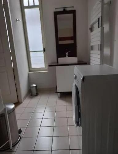 Reines Des Pyrenees, T2, Entier, Centre Luchon, Tarif Cure Thermale, Wifi, Casier A Skis, Ascenseur *